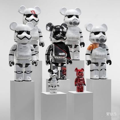 现代潮流玩具雕塑摆件丨